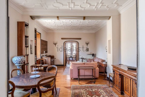 appartamento in vendita a Napoli in zona San Ferdinando