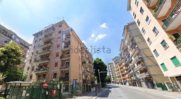 appartamento in vendita a Napoli in zona Arenella