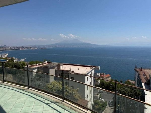 appartamento in vendita a Napoli in zona Posillipo