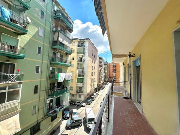 appartamento in vendita a Napoli in zona Bagnoli