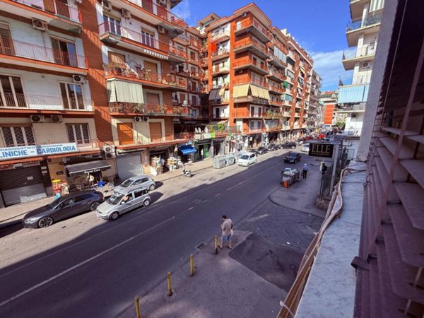appartamento in vendita a Napoli in zona Fuorigrotta