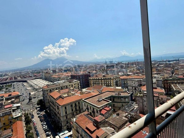 appartamento in vendita a Napoli in zona Pendino / San Giuseppe