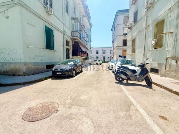 appartamento in vendita a Napoli in zona Zona Industriale-Ferrovia
