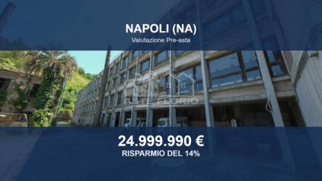 negozio in vendita a Napoli in zona Bagnoli