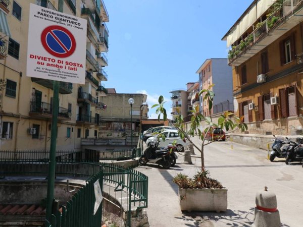 appartamento in vendita a Napoli in zona Secondigliano