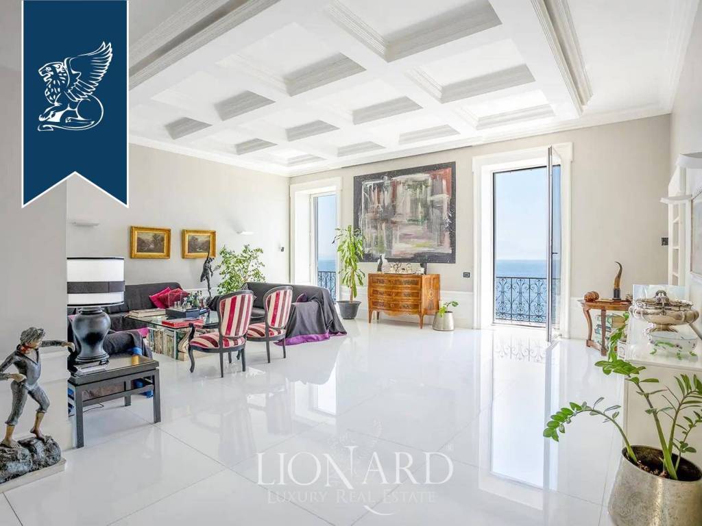 appartamento in vendita a Napoli in zona Posillipo