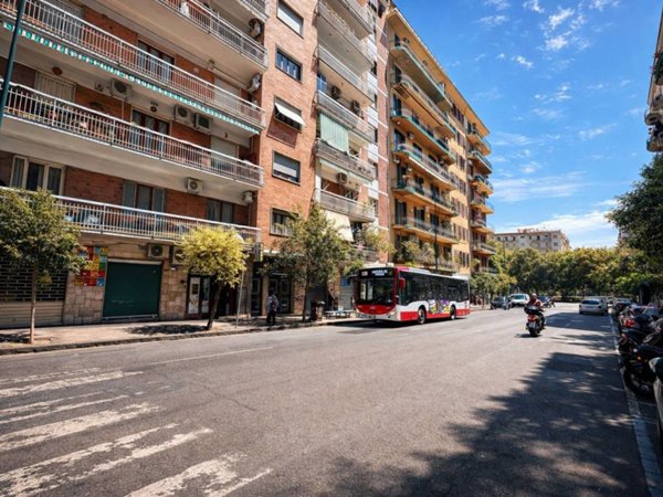 appartamento in vendita a Napoli in zona Arenella