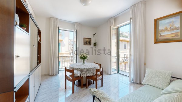 appartamento in vendita a Napoli in zona San Lorenzo