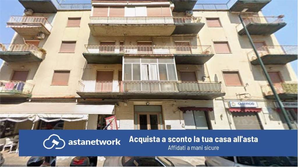 appartamento in vendita a Napoli in zona Fuorigrotta