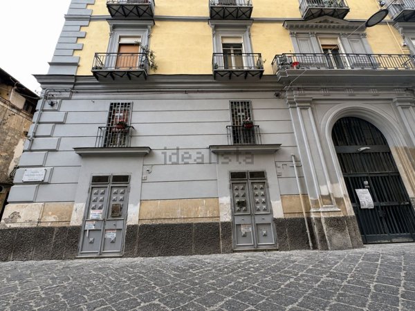 appartamento in vendita a Napoli in zona Stella