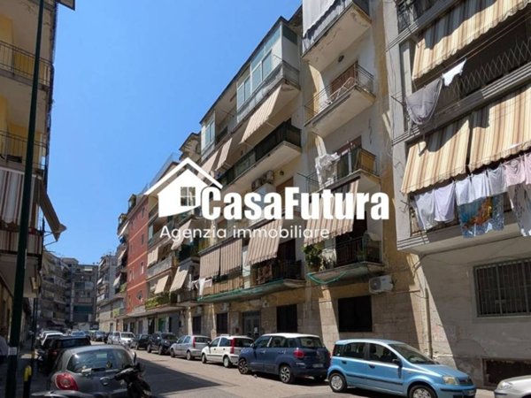 appartamento in vendita a Napoli in zona Secondigliano