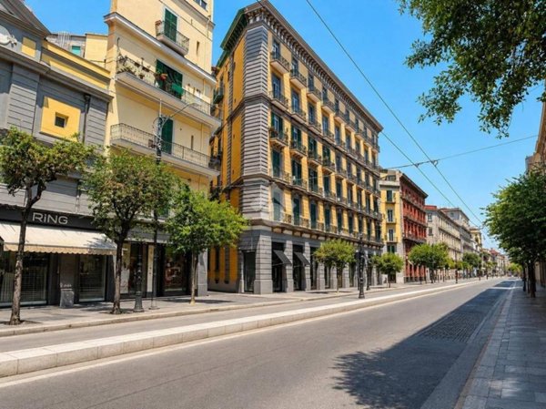 appartamento in vendita a Napoli in zona Pendino / San Giuseppe