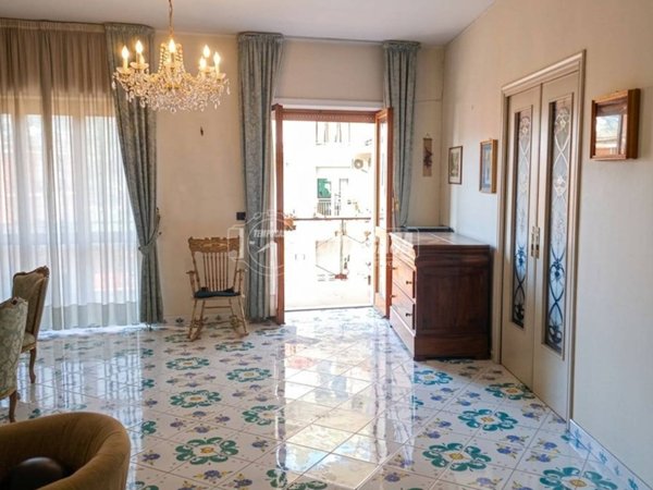 appartamento in vendita a Napoli in zona Vomero