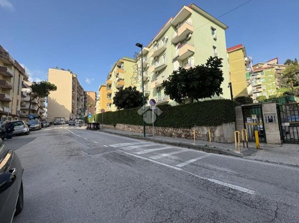 appartamento in vendita a Napoli in zona Fuorigrotta