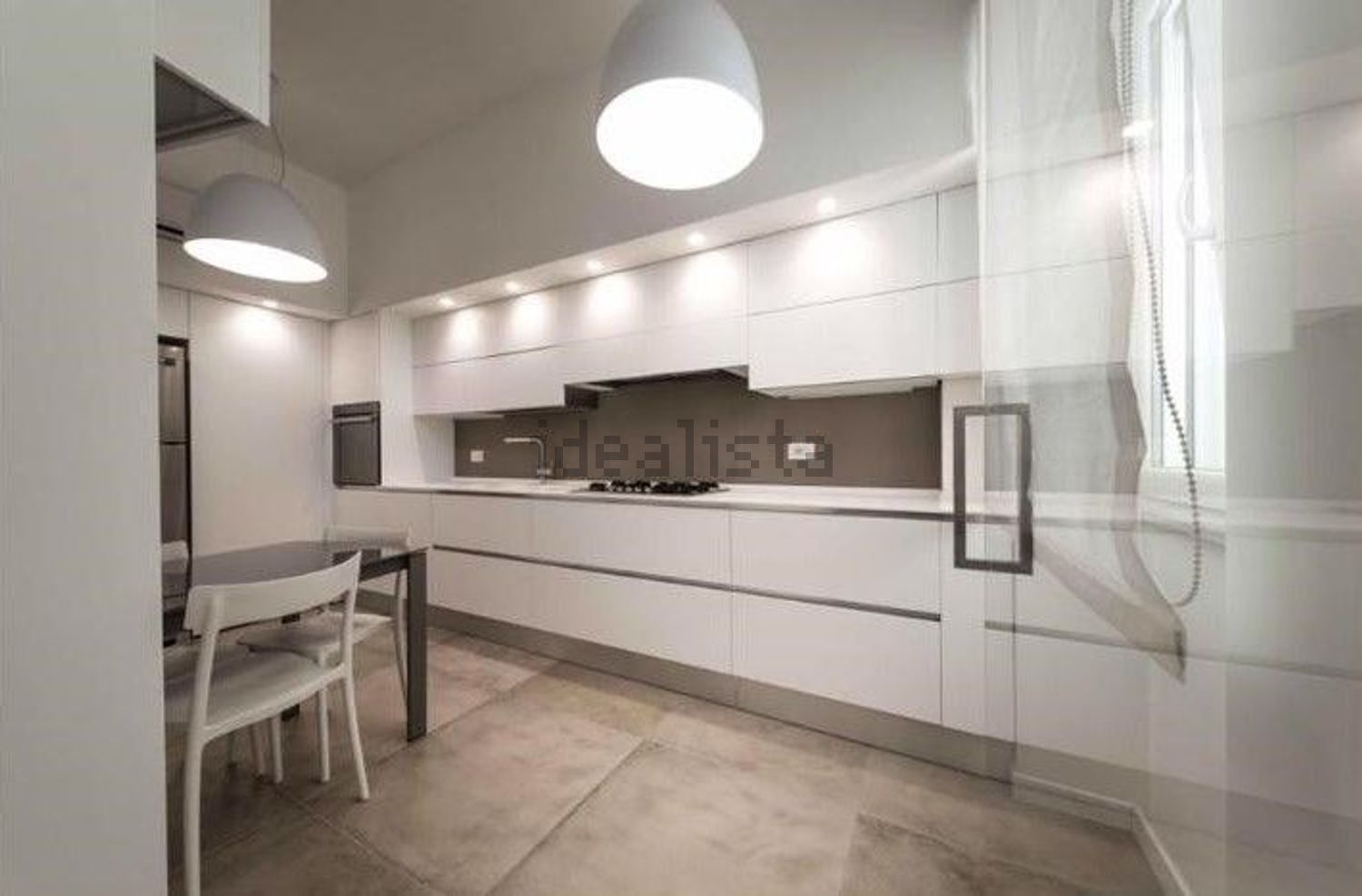 appartamento in vendita a Napoli in zona San Ferdinando