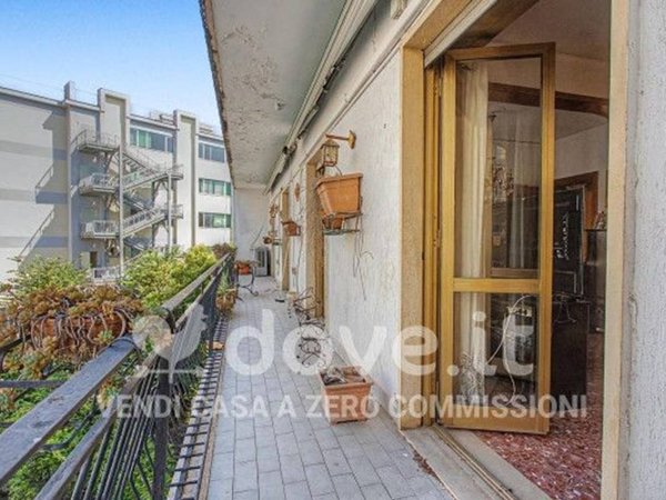 appartamento in vendita a Napoli in zona Arenella