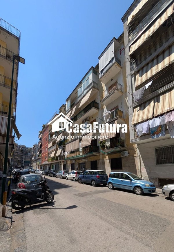 appartamento in vendita a Napoli in zona Secondigliano
