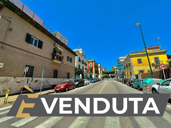 appartamento in vendita a Napoli in zona Bagnoli