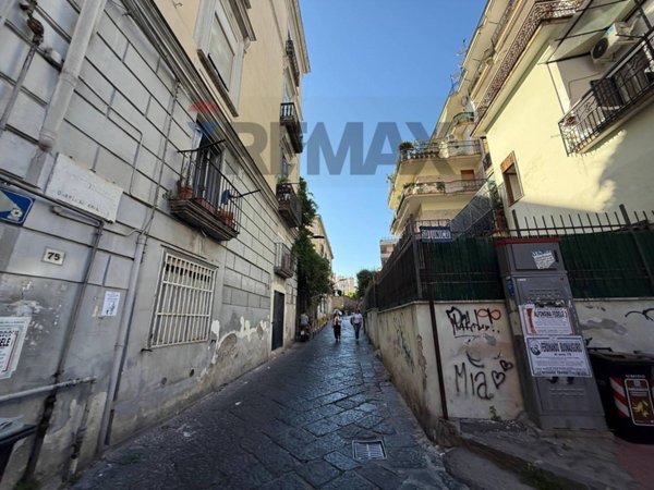 appartamento in vendita a Napoli in zona Arenella
