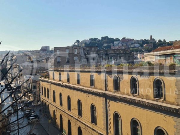 appartamento in vendita a Napoli in zona San Lorenzo