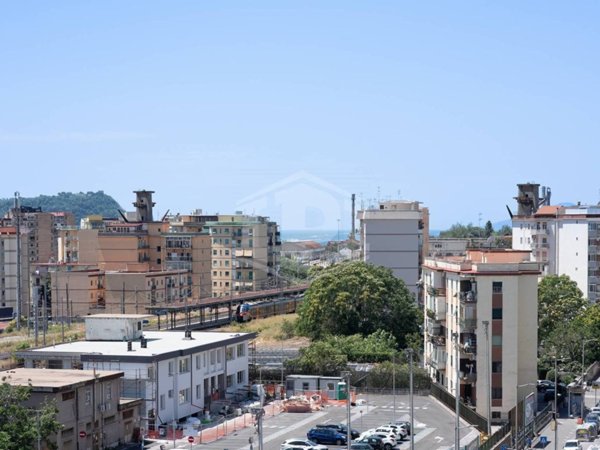 appartamento in vendita a Napoli in zona Fuorigrotta