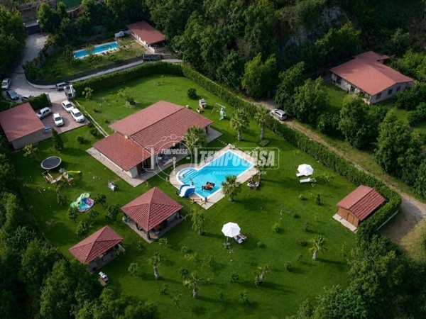 casa indipendente in vendita a Napoli in zona Bagnoli