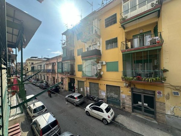 appartamento in vendita a Napoli in zona Secondigliano