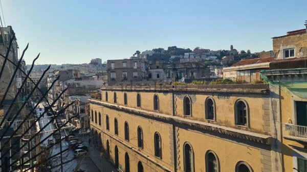 appartamento in vendita a Napoli in zona San Lorenzo