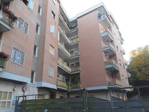appartamento in vendita a Napoli in zona Capodimonte / Colli Aminei