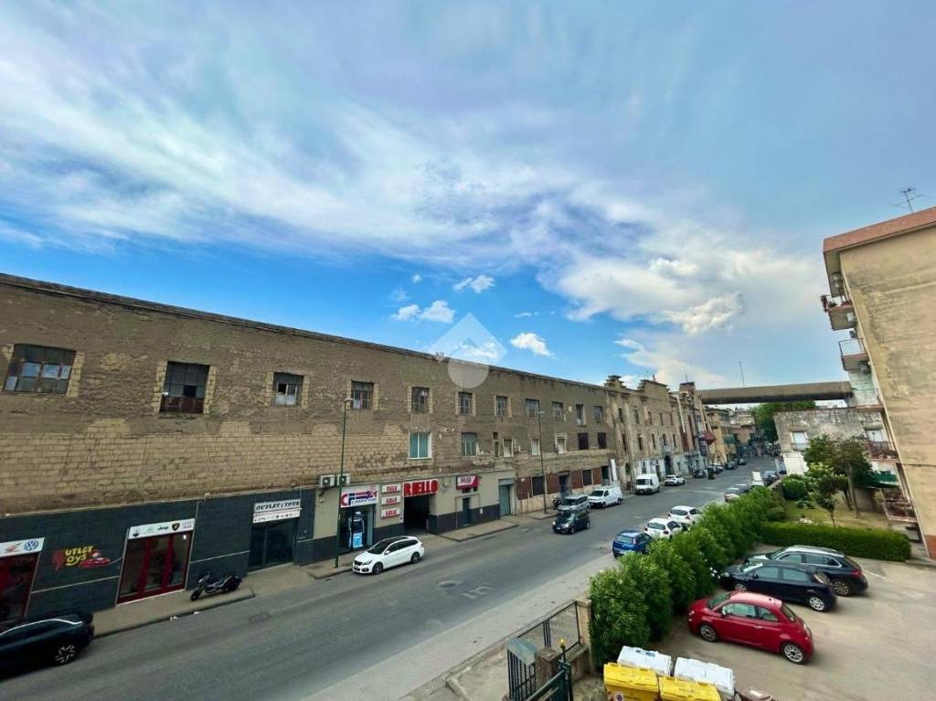 appartamento in vendita a Napoli in zona Poggioreale