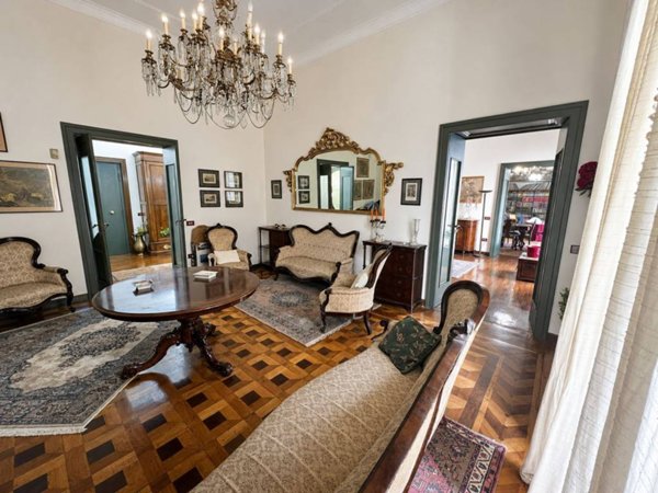 appartamento in vendita a Napoli