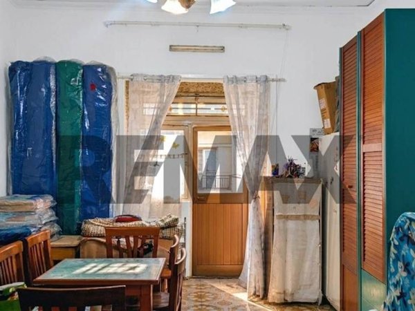 appartamento in vendita a Napoli in zona Chiaia