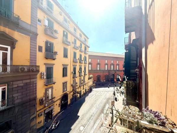 appartamento in vendita a Napoli in zona Avvocata