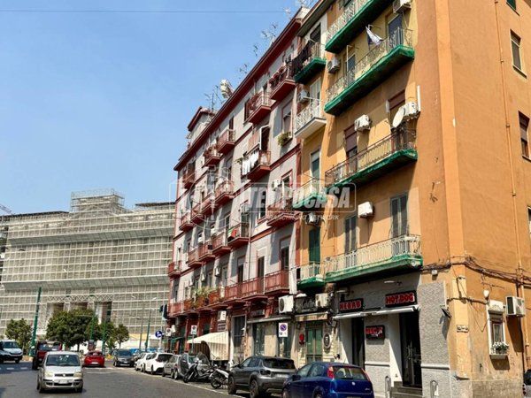 appartamento in vendita a Napoli in zona Vicaria