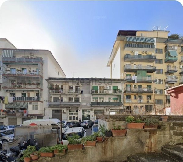 appartamento in vendita a Napoli in zona Fuorigrotta