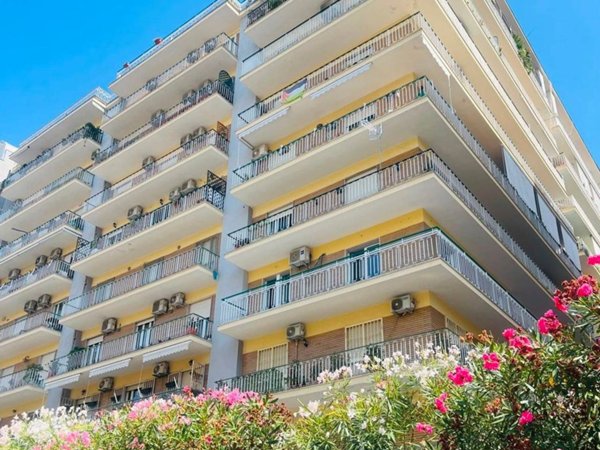 appartamento in vendita a Napoli in zona Fuorigrotta