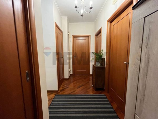 casa indipendente in vendita a Napoli in zona Camaldoli