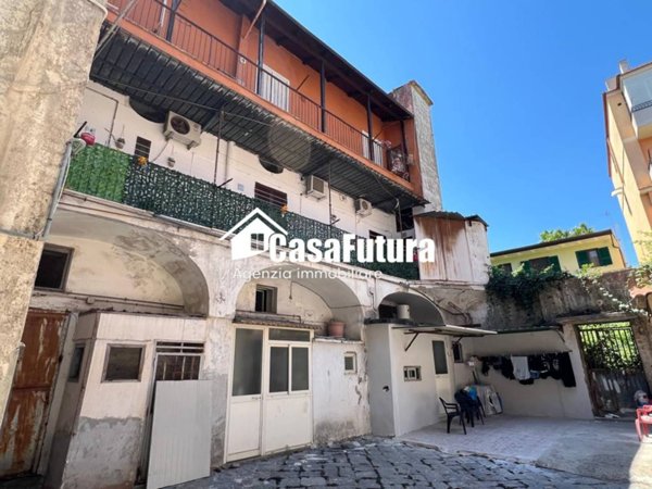 appartamento in vendita a Napoli in zona Secondigliano