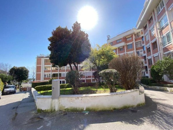appartamento in vendita a Napoli in zona Posillipo