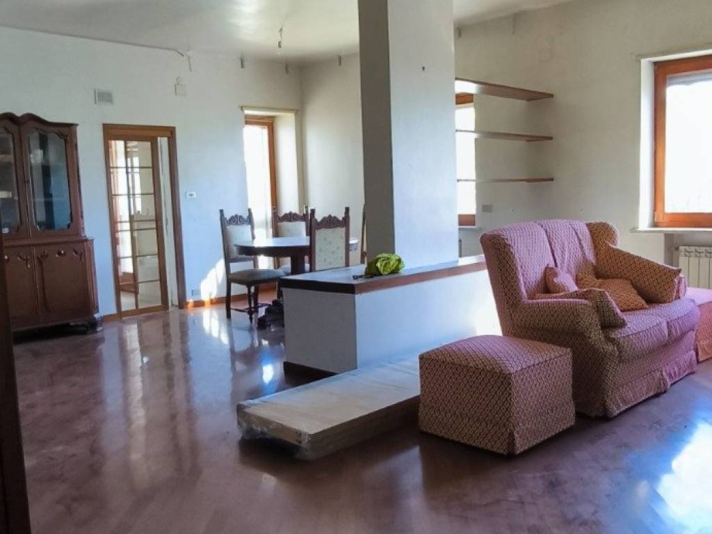 appartamento in vendita a Napoli in zona Capodimonte / Colli Aminei