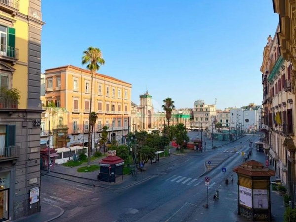 appartamento in vendita a Napoli in zona Avvocata