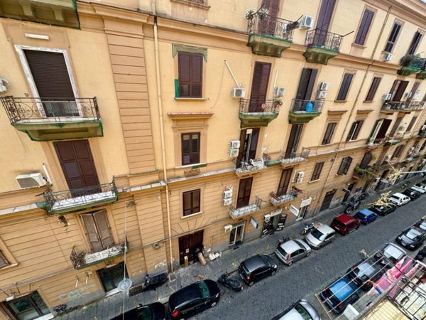 appartamento in vendita a Napoli in zona Pendino / San Giuseppe