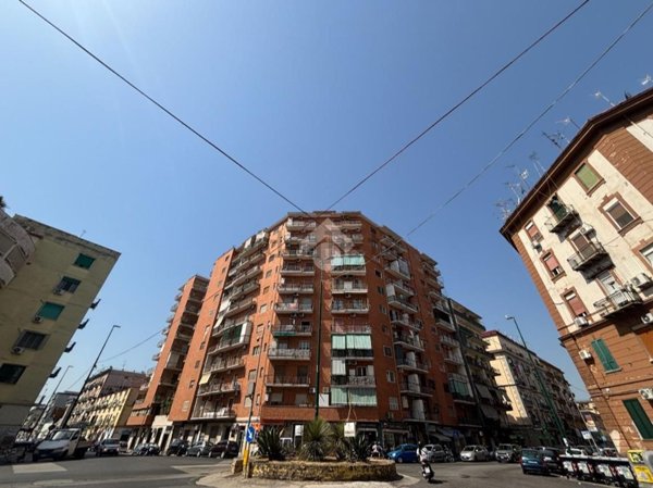 appartamento in vendita a Napoli in zona Vicaria