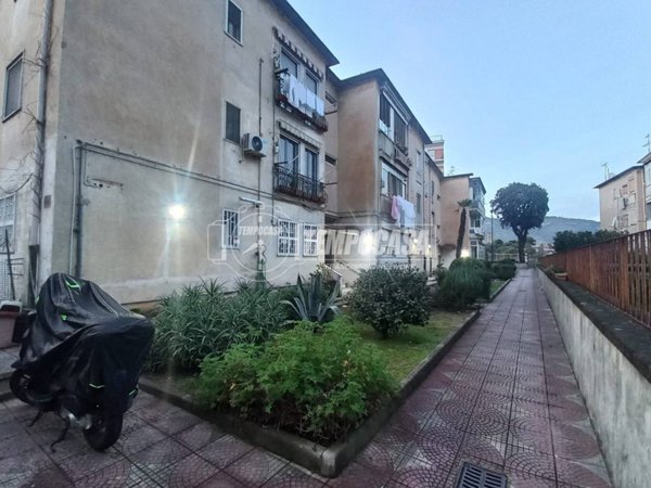 appartamento in vendita a Napoli in zona Fuorigrotta