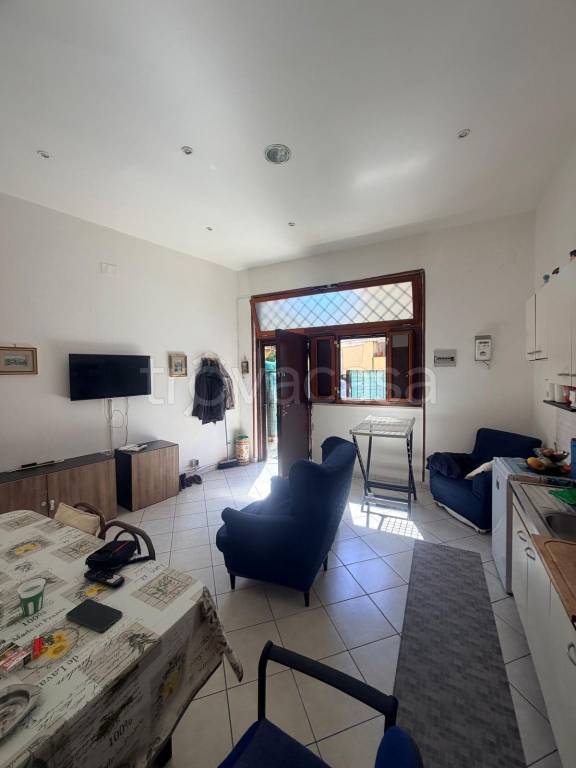 appartamento in vendita a Napoli in zona Fuorigrotta