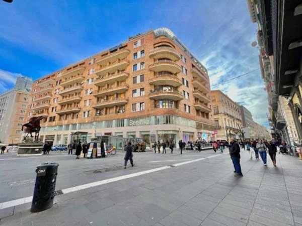 appartamento in vendita a Napoli in zona Montecalvario