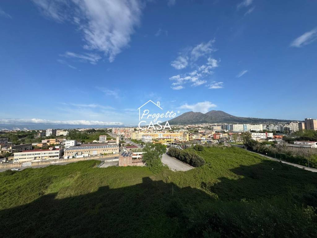 appartamento in vendita a Napoli in zona Ponticelli