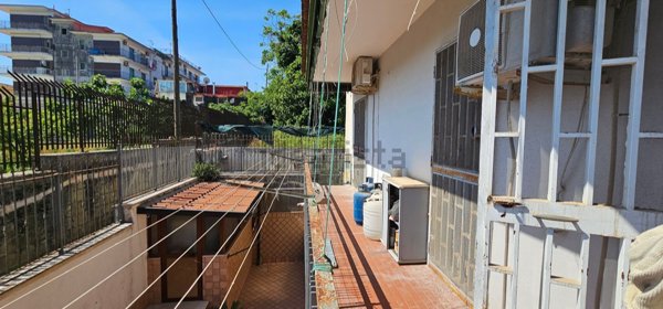 appartamento in vendita a Napoli in zona Pianura