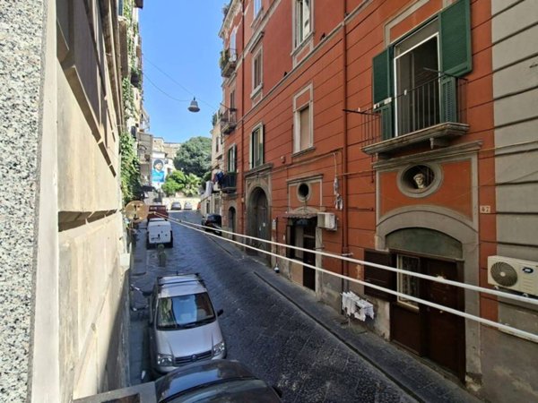 appartamento in vendita a Napoli in zona Stella