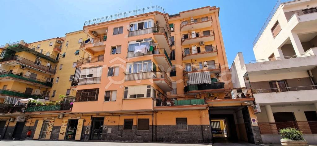 appartamento in vendita a Napoli in zona Bagnoli
